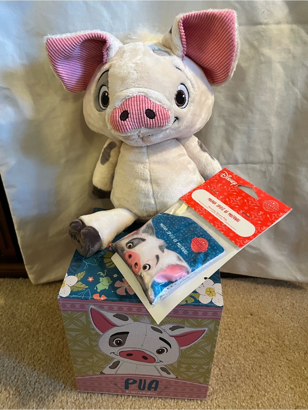 Scentsy Buddy Disney Pua Pig Moana Plush Animal w Scent Pack Box New Sensory Toy